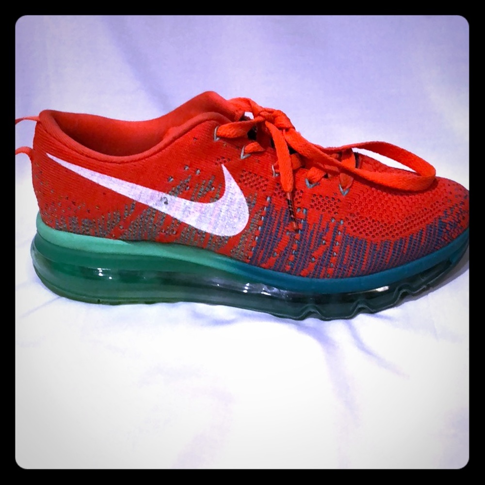 Women's Nike Flyknit Max